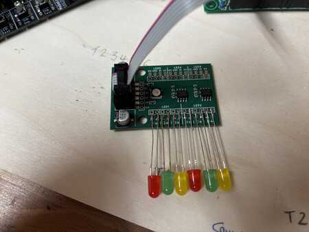 Tinyboard mit 6 LEDs Nr.1 ganz links 6 rechts