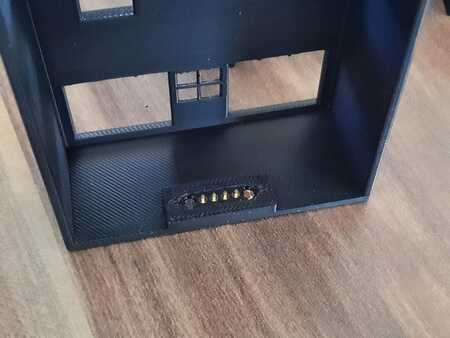 Pogo im Haus innen.jpg