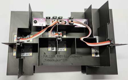 Verteilerplatine im Bahnhof.jpg